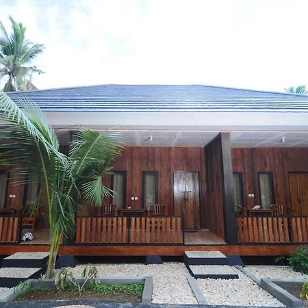 Padang  Sunari Beach Resort 2 מראה חיצוני תמונה