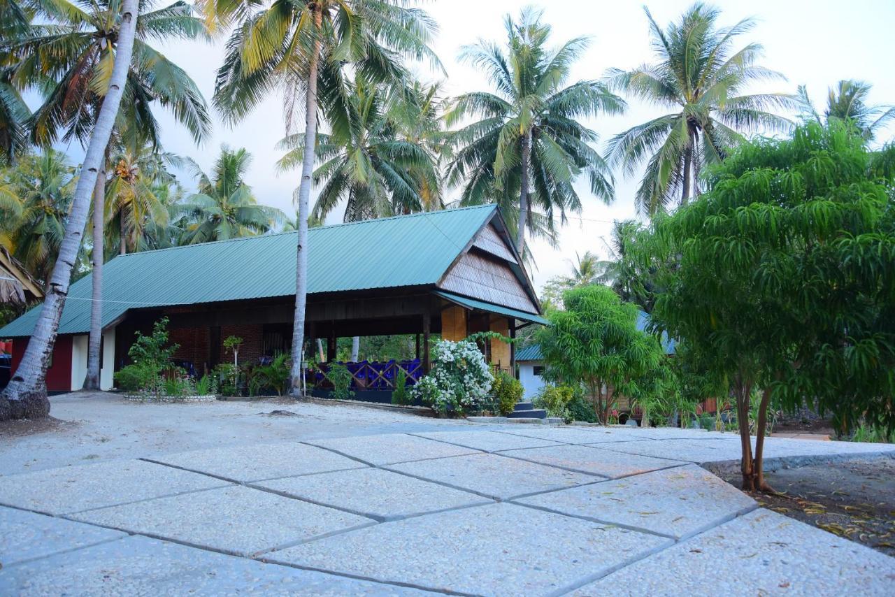 Padang  Sunari Beach Resort 2 מראה חיצוני תמונה