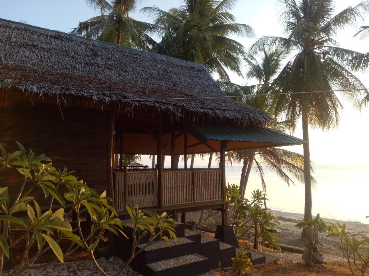 Padang  Sunari Beach Resort 2 מראה חיצוני תמונה